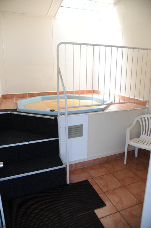 Blenheim Bridges Holiday Park Extérieur photo