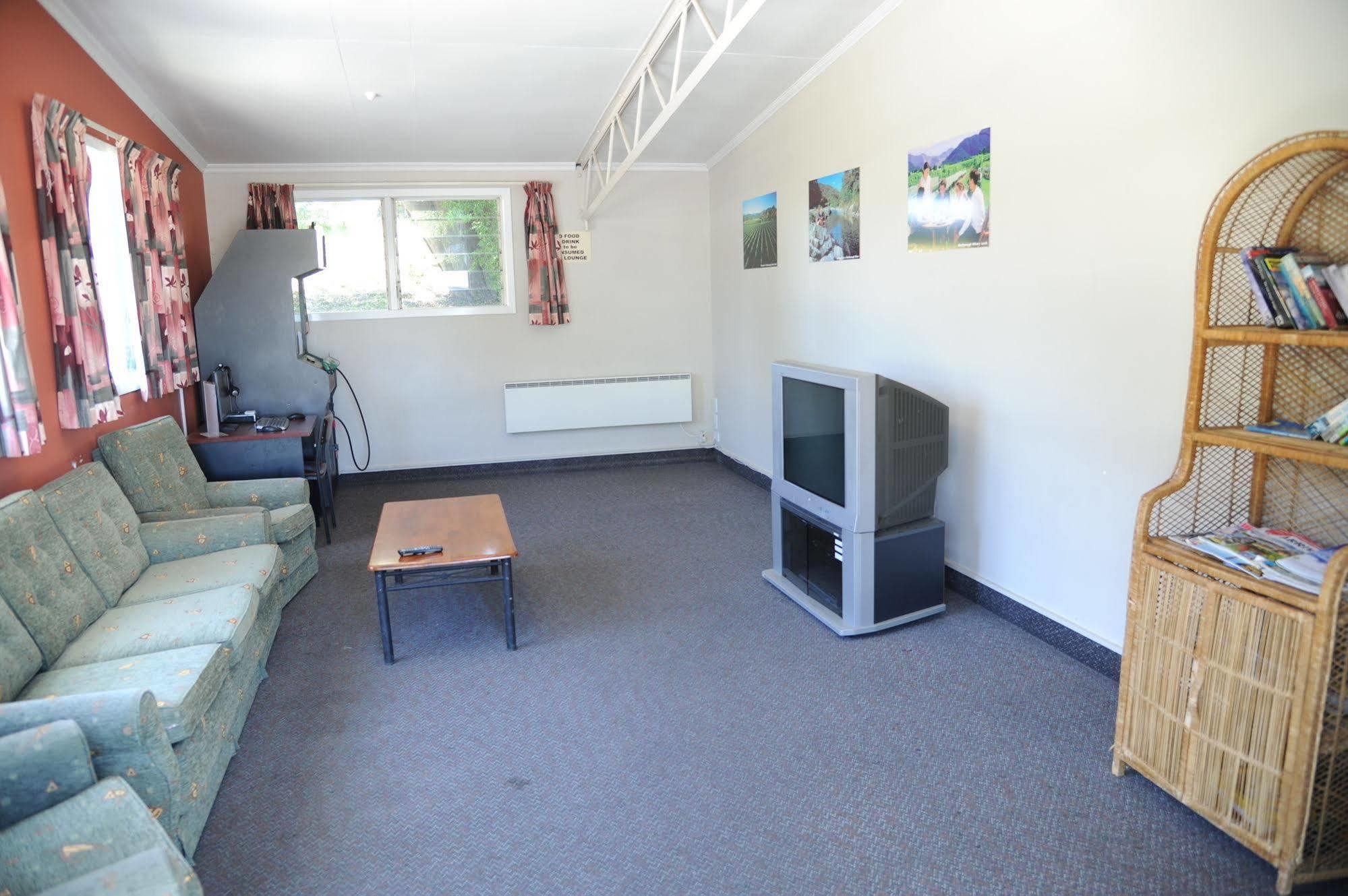 Blenheim Bridges Holiday Park Extérieur photo