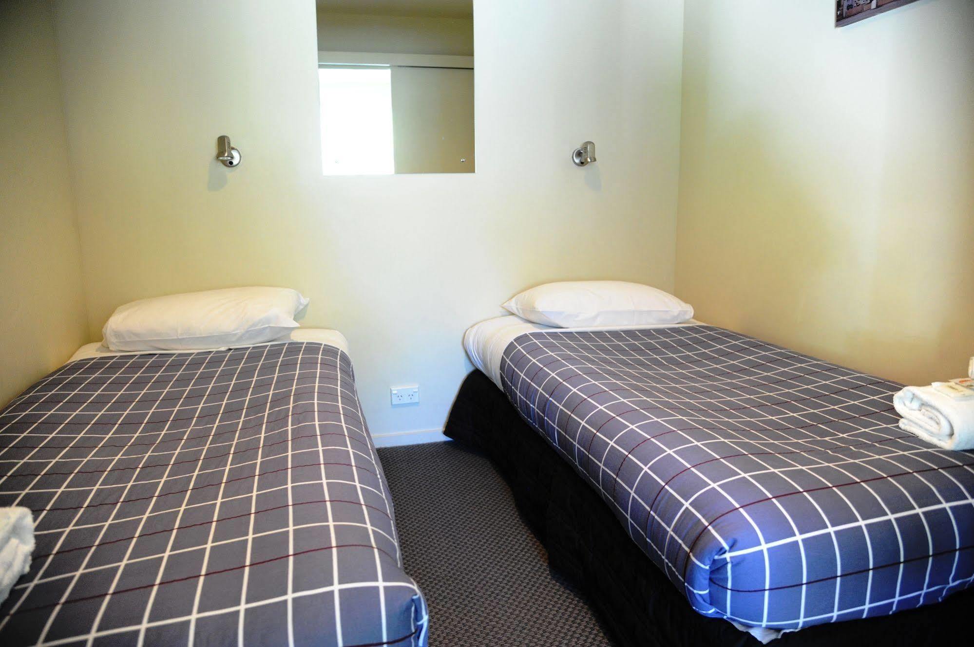 Blenheim Bridges Holiday Park Extérieur photo