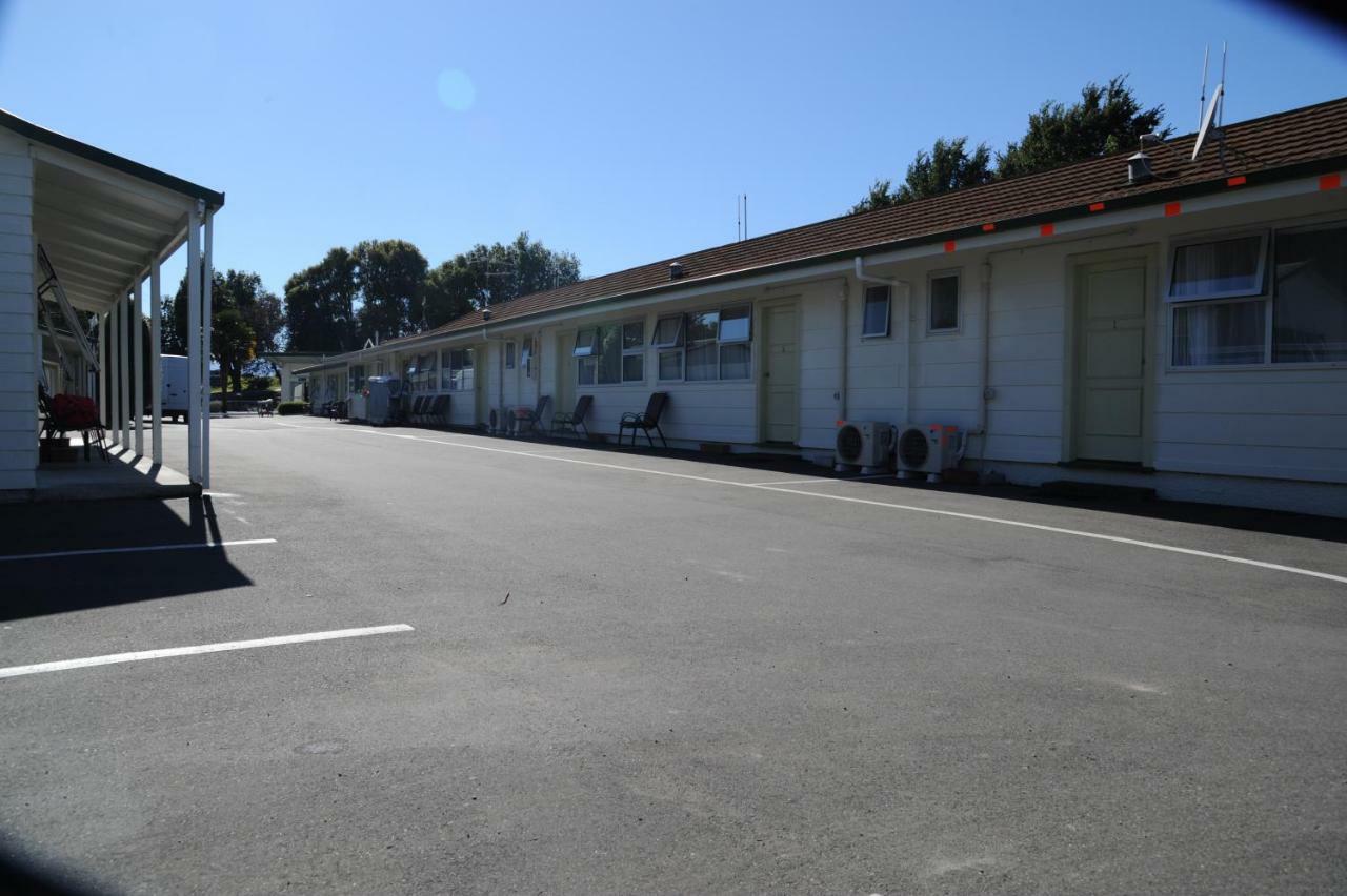 Blenheim Bridges Holiday Park Extérieur photo