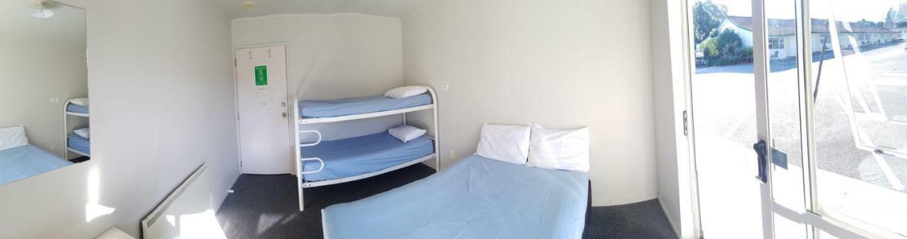 Blenheim Bridges Holiday Park Extérieur photo