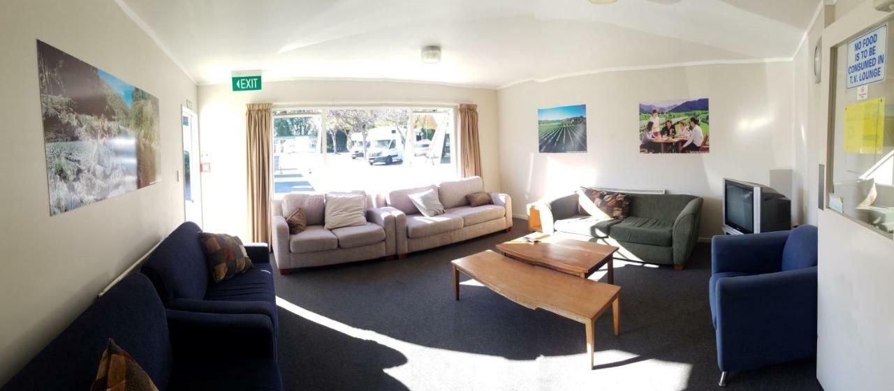 Blenheim Bridges Holiday Park Extérieur photo